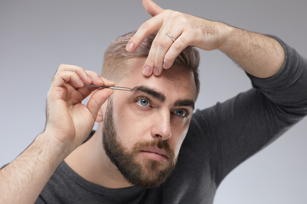 Grooming Men's Eyebrows to Create the Perfect Eyebrows